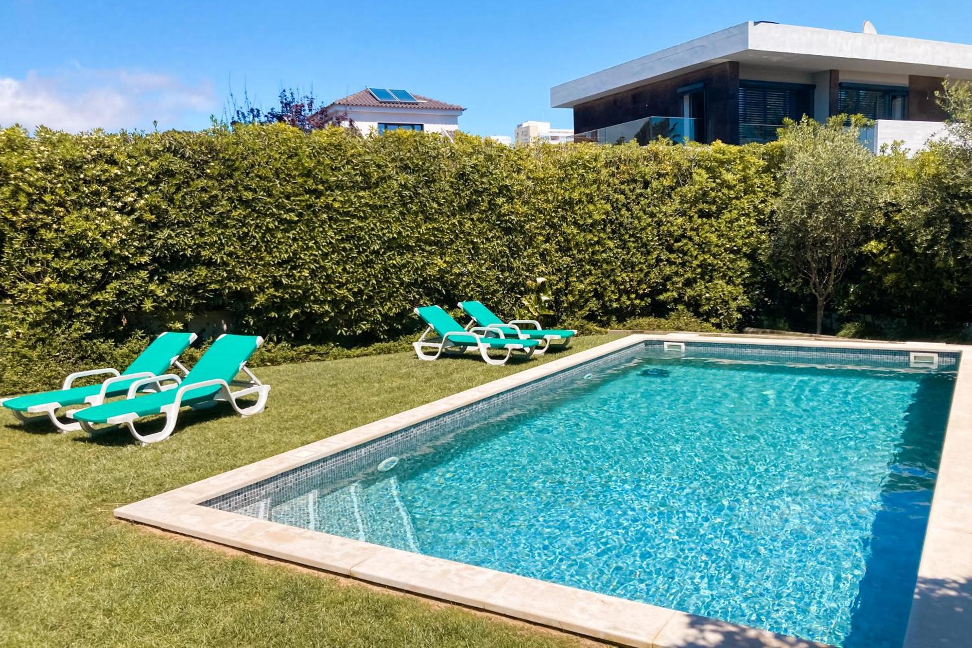Apartment 188 - Petunia - Pool And Balcony